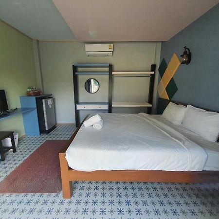 Phuphayot Resort Trang Bagian luar foto