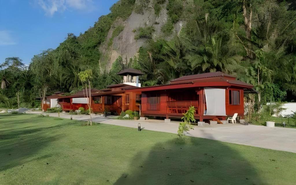Phuphayot Resort Trang Bagian luar foto