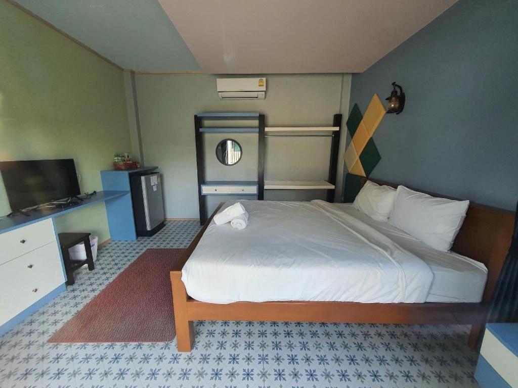 Phuphayot Resort Trang Bagian luar foto