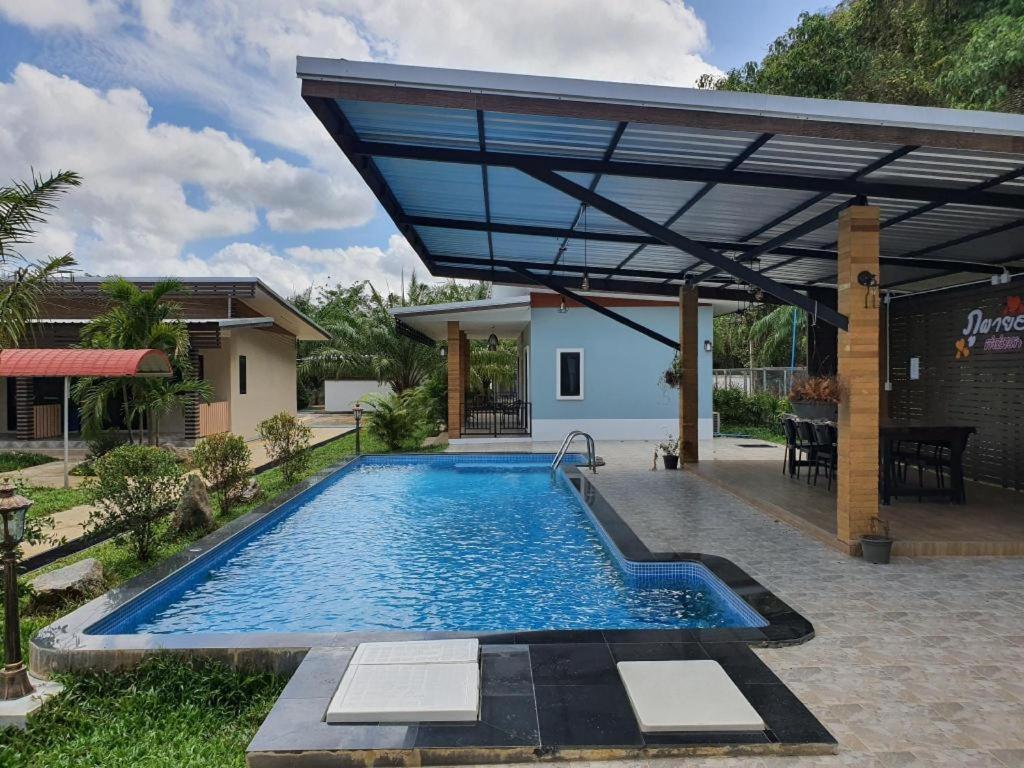 Phuphayot Resort Trang Bagian luar foto